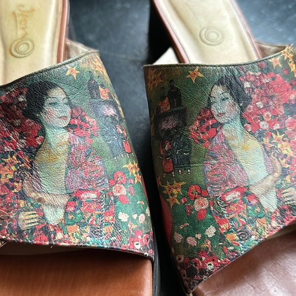 Jeon Gustav Klimt mules - Picture 2 of 7